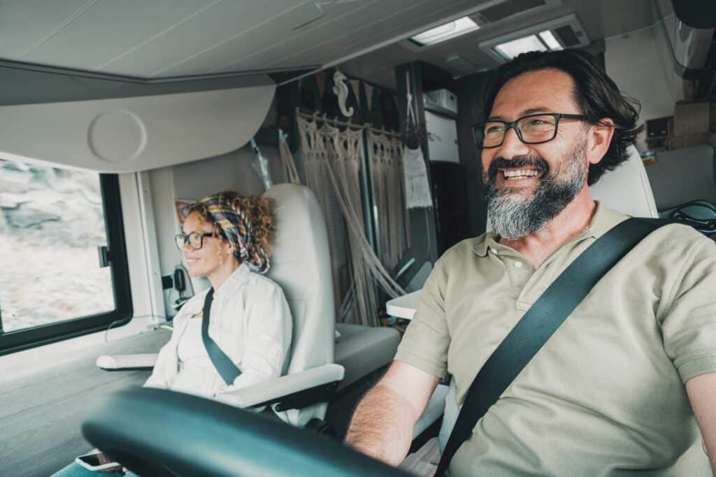 Can You Run an Rv Air Conditioner While Driving