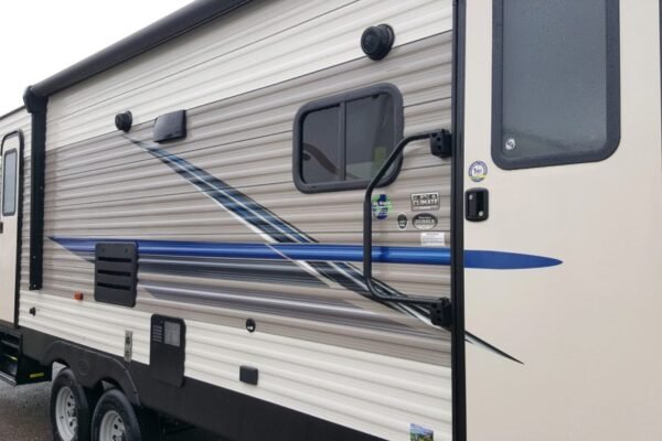 Which is Better Aluminum Or Fiberglass RV